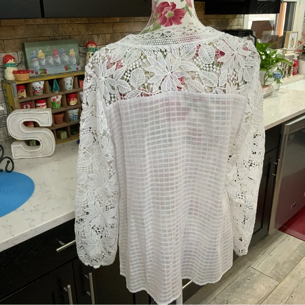Chico's Sz Large Tunic White Lace Sheer Floral Cut Out Long Sleeve Side Slit New